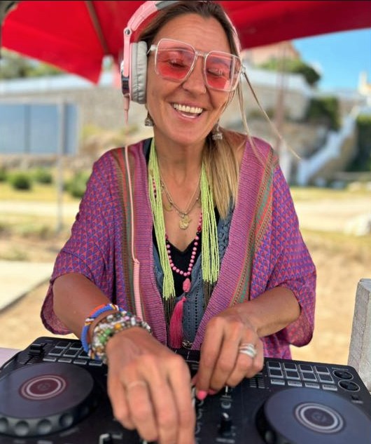 DJ Mama Tina
