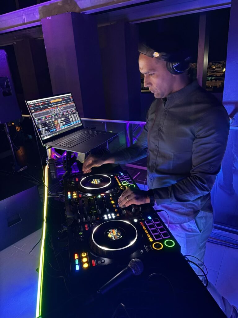 RoofTop DJ